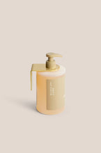 Load image into Gallery viewer, Hanger - brass