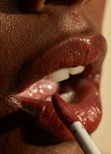 Load image into Gallery viewer, Andrea 02 Lips